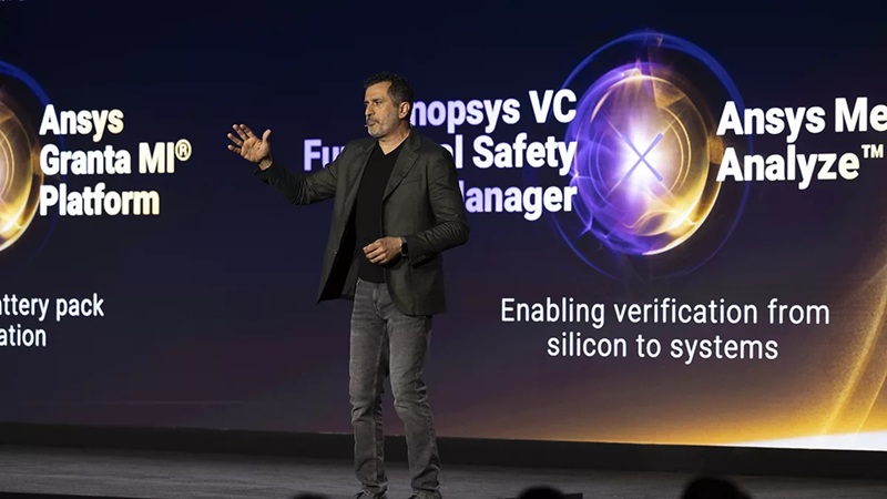 Sassine Ghazi CEO de Synopsys anuncia Ansys en evento Converge 2026 Sassine Ghazi CEO de Synopsys anuncia Ansys en evento Converge 2026